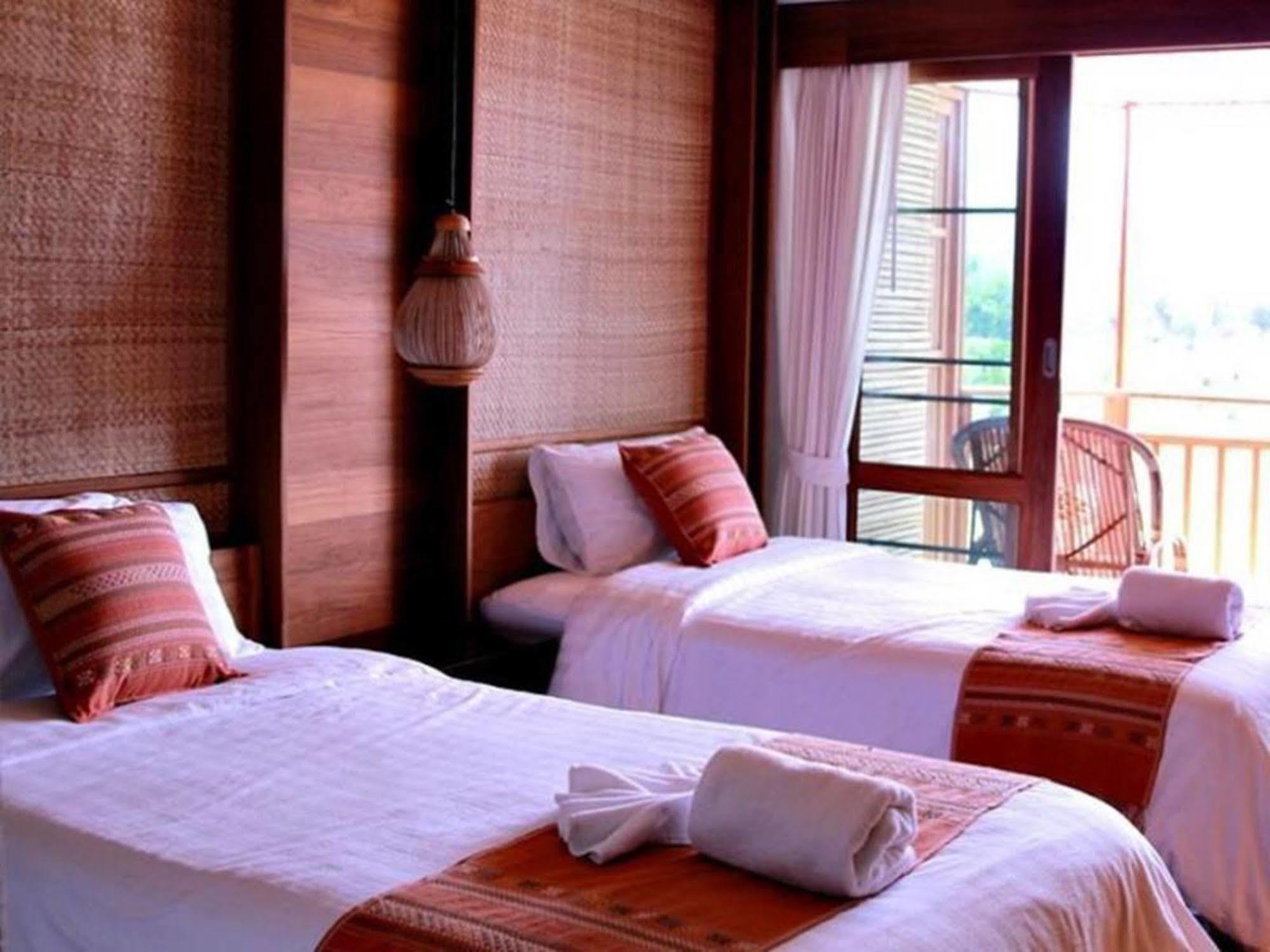 מאה סאריאנג River Bank Resort מראה חיצוני תמונה